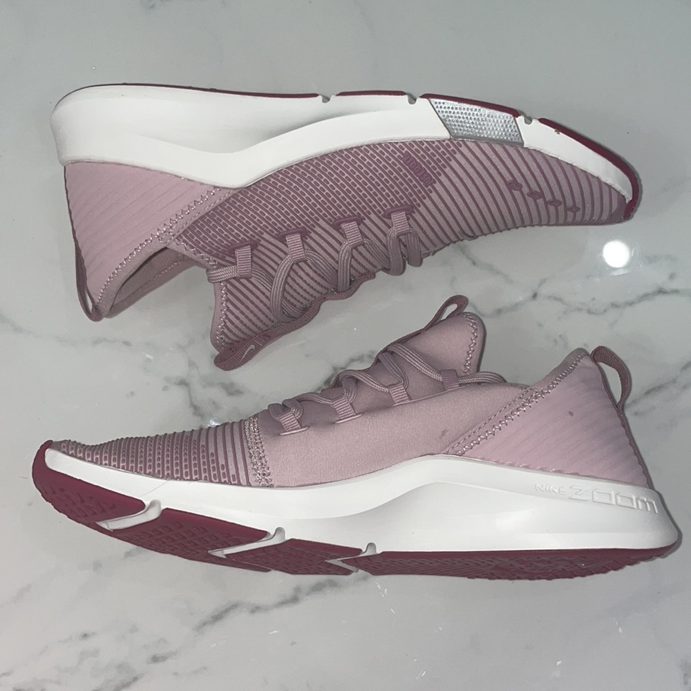 ‼️‼️ SOLDD ‼️‼️Women’s Nike air zoom elevate - Picture 3 of 4